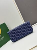 Goyard Bags Batch 170|||The SAINTE-MARIE clutch bag features double-sided design suitable for styles occasions: the leather flap highlights elegance and sophistication. It has a large zippered compartment that can accommodate all daily essentials.Goyard Goya Dimensions, weight: 30X2X17CM, 250G Main material other materials: GOYARDINE canvas & CHEVROCHES calfskin, model 666 - Image 5