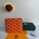 Goyard Bags 50SAINT-FLORENTIN wallet has exquisite compact design that used store cards, banknotes, documents, coins. Its secured by an ultra-flat clasp engraved with the GOYARD logo.Its size is just right to fit bag, and it can also be placed in a jacket pocket or pants pocket. 12 2.4 x 10.5 cm 80% off Wallet-Orange