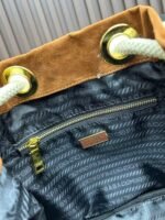 Prada Bags Batch 220 New Mariner Bucket Bag Made Fine Suede Leather Lazy Texture Rope knots reminiscent world, which is also a favorite Prada The design inspiration of theme makes handbag strap more convenient for crossbody use through the knot perforation design​ Paired with this season’s latest mariner nautical concept Fashion items are not easy to handle ​Dimensions 26x28x12, model 2547 - Image 8