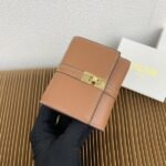 Celine Bags TRIOMPHE16 Small Glossy 70% off Wallet Leather Lining: Cow Leather/Fabric gold Finish Rotating Lock Closure Snap Button Foldable Coin 5 Card Slots 1 Banknote Pocket Flat Pockets Size: 4 2 inches 10.5 9.5 X 4cm Number: 10523 - Image 3