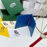 Goyard Bags 65 Goya Saint-Thomas wallet features multiple card slots middle hinge-style bill compartment that can hold banknotes.Its size is suitable for both carrying bag and placing in the pocket of a jacket or pants. Style number: 98662 Color: Blue Size: 11cm 2cm x 9cm - Image 4