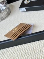 Prada Bags 55prada Hot-Selling Holder Unisex Small Card Holder, Black, Model 1MC025 Loose Characters Triangle Wheat Series Nine Colors Made of cross-grain cowhide, 6 card slots➕A middle compartment that can hold multiple cards and small change, size 11.2×8.5cm, actual product photo, see is what you get - Image 4