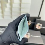 Prada Bags P50 PRADA Popular Genuine Leather Card Holder [Heart] Latest Style from Counter, Synchronized the Official Website, Authentic with Internal Code 224, Cross Pattern Cowhide Texture, Imported Threaded Lining, and Even Stitching, Smooth Oil Edge, Exquisite Workmanship, Size: Length 10cm Height 8cm, Color: Epoxy Gold, Black, Bright Plum Red, Pink, Blue Sky Blue, Apricot, Purple, Number: ML206 - Image 7