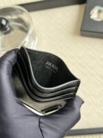 Prada Bags 55prada Hot-Selling Holder Unisex Small Holder, Black, Model 1MC025 Diagonal Triangle Cross Pattern Cowhide Leather, 6 Card Slots ➕ A middle compartment that can hold multiple cards and small change, size 11.2×8.5cm, actual product photo, see is what you get - Image 6