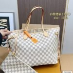 Chip-print version of the classic LV Neverfull tote bag: a fresh interpretation of the iconic handbag, explore the exquisite details inside.