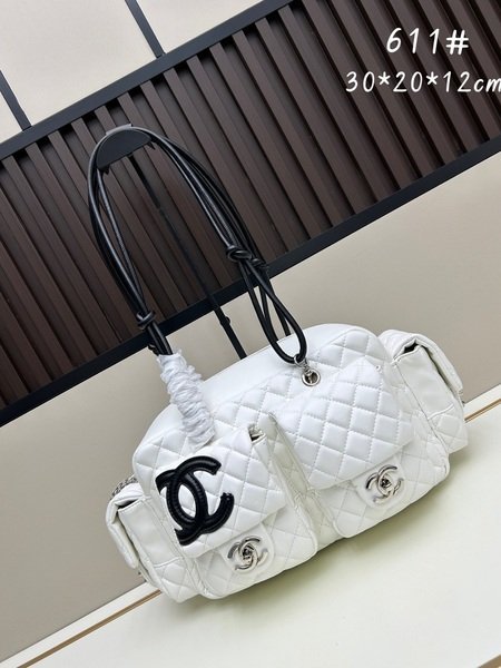 1792eb84dd2048efaa79b1061cc308a1.jpg Dior Bags - Image 1