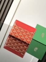 Goyard Bags 60Saint-Gabriel Wallet lightweight compact, be opened at 70% off degrees, can hold 7 cards, banknotes, cash, and various documents.There is a snap button on front cover the wallet for secure storage of all items. 9.3 2.5 x 12 cm 3319-big red - Image 2