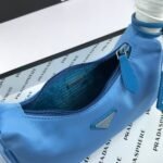 Prada Bags P250 Quality with Exclusive Gift Box Upgrade Moon-Shaped Vintage Made of Imported Original Parachute Fabric, Lightweight Practical Hobo Simple Durable, Small/Lightweight/Functional/Good Match/Fashionable Underarm Bag, Can Also Be Handheld, Super Versatile and Easy to Use. This is currently the most popular bag among celebrities. Aren't you tempted? Ladies, hurry up! Dimensions: length 23x height 13x base 5cm, model 1NE515 - Image 7