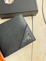 Prada Bags 75PRADA Men's Short Wallet Counter Latest Style, Official Website Synchronization, Genuine Development, Model 2M0513# Color as shown, blue. The blue leather texture is excellent, with threaded lining. Imported white steel hardware accessories feature a complex color-blocking design, making it more fashionable and unique. Dimensions: Length 11cm, Height 9cm - Image 3