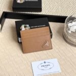 Prada Bags 55 Prada Best-Selling Genuine Leather Card Holder [Heart] Latest Style from Counter, Synchronized the Official Website, Authentic Development, Color as Shown Model 2MC223, internal 224 OEM code Cross-grain cowhide excellent texture, imported threaded lining, even stitching, smooth oil edges, exquisite workmanship, dimensions: length 10cm, height 8cm, comes with original packaging box and card