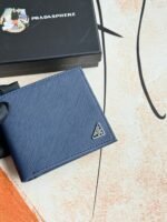 Prada Bags 75PRADA Men's Short Wallet Counter Latest Style, Official Website Synchronization, Genuine Development, Model 2M0513 # Color as shown, blue. The blue leather texture is excellent, with threaded lining. Imported white steel hardware accessories feature a complex color-blocking design, making it more fashionable and unique. Dimensions: Length 11cm, Height 9cm - Image 3