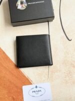 Prada Bags 75PRADA Men's Short Wallet Counter Latest Style, Official Website Synchronization, Genuine Development, Model 2M0513 # Color as shown, blue. The blue leather texture is excellent, with threaded lining. Imported white steel hardware accessories feature a complex color-blocking design, making it more fashionable and unique. Dimensions: Length 11cm, Height 9cm - Image 2