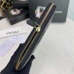 Prada Bags P95 PRADA, Small Zipper Wallet Classic Work, Simple Fashion, Italian Top Grade Original Single Cross Grain Cowhide Leather Texture Excellent, Imported Threaded Lining White Steel Metal Hardware Accessories! Evenly Neat Stitching, Exquisite Workmanship Size: 19x10x2.5, Color: Plum Bright Red, Blue, Black, Pink, Number: ML201 - Image 6