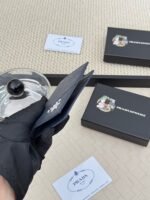 Prada Bags 65 Prada Pattern Unisex Placed or Bag, Be Handheld, Made of Imported Calfskin with Cross Pattern, Pocket Holder, Can Hold Change, 6 Card Slots, Simple and Elegant Fashion Trend Model 2MC101, color as shown in the picture Size 11×7cm, - Image 4