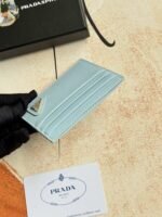 Prada Bags 60 Prada Classic Women's Clip Official Store Step, Type No. 1MC025 Oblique Triangle Wheat Route Do Exquisite craftsmanship Perfect cross-grain cowhide, this Style Saffiano leather Card Holder With Sex Coated Lang Metal Decal Set , Start Ingenious Wonderful Idea Of Fashionable Travel. Decor There is one Same color ‎ engraved Logo Highlight, Emphasize Craftsmanship Quality Standard ‌ Length 10cm high ​ 8cm - Image 4