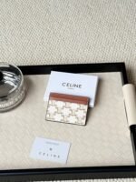 Celine Bags 50CELINE.TRIOMPHE Logo Printed Card Holder/2024 Small Race Coated canvas, sheepskin leather edging 2 pieces are stuck 1 flat bag No.: 10B702 Size: w10.5×7cm - Image 2
