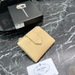 Prada Bags P90 PRADA Official Synchronized New Shipment, Short Clip Hot Item Shipment: ✌ Product Cabinet Special Real Shot [Strong]! Size: Quality Leather: Original Character Ten Pattern Color: Epoxy Gold Triangle Logo Plum Bright Red, Pink, Black, Apricot, Sky Blue, Purple Size 10X9Ⅹ2, Model LM211 - Image 2