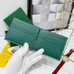 Goyard Bags 65 Goya Saint-Thomas wallet features multiple card slots middle hinge-style bill compartment that can hold banknotes.Its size is suitable for both carrying bag and placing in the pocket of a jacket or pants. Style number: 98662 Color: Green Size: 11cm 2cm x 9cm - Image 5