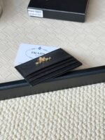 Prada Bags Prada Hot-Selling Holder Unisex Small Card Holder, Black, Model 1MC025, Loose Characters, Triangle Wheat Series, Nine Colors Made of cross-grain cowhide, 6 card slots➕A middle compartment that can hold multiple cards and cash, size 11.2×8.5cm, actual product photo, see is what you get - Image 4