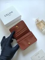 Celine Bags ￥75 Celine Classic Business Holder, Large Cowhide Interior with Smooth Microfiber CANVAS Logo Print, gold Trim TRIOMPHE Metal Snap Closure, Zipper Coin 5 Card Slots, Banknote Pocket, 1 Flat Pocket No.: 10K623 Size:11 9 X 3cm - Image 5