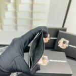 Prada Bags P50 PRADA Popular Genuine Leather Card Holder [Heart] Latest Style from Counter, Synchronized the Official Website, Authentic with Internal Code 224, Cross Pattern Cowhide Texture, Imported Threaded Lining, and Even Stitching, Smooth Oil Edge, Exquisite Workmanship, Size: Length 10cm Height 8cm, Color: Epoxy Gold, Black, Bright Plum Red, Pink, Blue Sky Blue, Apricot, Purple, Number: ML206 - Image 7