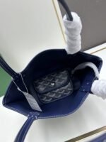 Goyard Bags Size 205 Counter Version Upgraded Version❤Goyard has undergone multiple studies improvements, enhancing fabrics offering comprehensive exclusive customization™Just continuously meet requirements our customers base fabric custom high-quality rain dew linen consistent coated glossy gum aldehyde [clever] texture comparable ZP, achieving a feeling like light yet matte. leather top-grain South African tumbled grain leather, flexible non-irritating to touch. The hardware is made of pure steel with symmetrical patterns and colors, no color difference. Details can be seen in the pictures Small size: Bag opening 28cm, 20* height 19* bottom width 10cm - Image 6