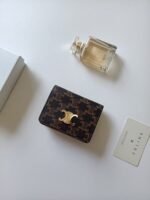 Celine Bags ￥75 Celine Classic Business Holder, Large Cowhide Interior with Smooth Microfiber CANVAS Logo Print, gold Trim TRIOMPHE Metal Snap Closure, Zipper Coin 5 Card Slots, Banknote Pocket, 1 Flat Pocket No.: 10K623 Size:11 9 X 3cm - Image 2