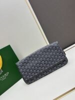 Goyard Bags Batch 170|||The SAINTE-MARIE clutch bag features double-sided design suitable for styles occasions: the leather flap highlights elegance and sophistication. It has a large zippered compartment that can accommodate all daily essentials.Goyard Goya Dimensions, weight: 30X2X17CM, 250G Main material other materials: GOYARDINE canvas & CHEVROCHES calfskin, model 666 - Image 3