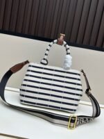 Prada Bags Batch 280 Product Launch*+2025 Summer Linen Blend Tote Bag Leather Small size Elegant fashionable summer vacation style Crafted from linen-blend fabric Paired a double wristband Embossed front signature letter logo Super practical tote bag design Comes detachable leather key ring Simple and exquisite large capacity inside, extremely useful It's simply amazing Fashionable Trendsetter's New Favorite Perfect details comparable to brick cabinets, super awesome with 5-star reviews Size: 25*19*15cm Model: 1BD678 - Image 3