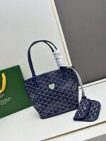 Goyard Bags Size 205 Counter Version Upgraded Version❤Goyard has undergone multiple studies improvements, enhancing fabrics offering comprehensive exclusive customization™Just continuously meet requirements our customers base fabric custom high-quality rain dew linen consistent coated glossy gum aldehyde [clever] texture comparable ZP, achieving a feeling like light yet matte. leather top-grain South African tumbled grain leather, flexible non-irritating to touch. The hardware is made of pure steel with symmetrical patterns and colors, no color difference. Details can be seen in the pictures Small size: Bag opening 28cm, 20* height 19* bottom width 10cm