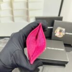 Prada Bags P50 PRADA Popular Genuine Leather Card Holder [Heart] Latest Style from Counter, Synchronized the Official Website, Authentic with Internal Code 224, Cross Pattern Cowhide Texture, Imported Threaded Lining, and Even Stitching, Smooth Oil Edge, Exquisite Workmanship, Size: Length 10cm Height 8cm, Color: Epoxy Gold, Black, Bright Plum Red, Pink, Blue Sky Blue, Apricot, Purple, Number: ML206 - Image 7