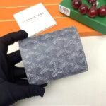 Goyard Bags The G513 Marigny Coin Purse is perfect storing small change. It features snap closure, compartment coins, a slot for cards and banknotes.Size: 8.5*2*10cm. Color: Gray - Image 4