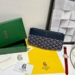 Goyard Bags 65 Goya Insert Louise is an ideal daily companion, with a large zippered compartment that for secure placement of large-sized phones, receipts, or small change.Its 8 slots 4 card pockets can hold up 12 cards.Its compact and lightweight design allows it to easily slip into your bag. Style number: 98316 Color: Dark Blue Dimensions: 21cm 1cm x 11.5cm