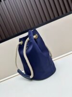 Prada Bags Batch 280¥ New Bucket Bag 1A082 Runway Style This Re-Nylon handbag is designed nylon fabric calfskin.The unique combination adds charming embellishments.The sliding cord handle highlights versatility of this handbag, making it convenient to carry by hand or over the shoulder/crossbody with top-grade hardware.It has large capacity space, very casual fashionable, it's a timeless bestseller. Guys, hurry up and get it! Length 23.5x Height 28x Bottom 16.5cm - Image 2