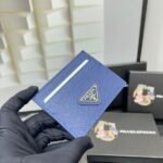 Prada Bags PRADA Best-Selling Genuine Leather Card Holder [Heart] Latest Style from the Counter, Official Website Synchronized, Authentic Development Internal Code 224, OEM Code, Cross Pattern Cowhide with Excellent Texture, Imported Threaded Lining, and Uniform Stitching, Smooth Oil Edge, Exquisite Workmanship, Size: Length 10cm Height 8cm, Color: Epoxy Gold, Black, Bright Plum Red, Pink, Blue Sky Blue, Apricot, Purple, Number: ML206 - Image 2