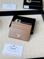Prada Bags 55prada Hot-Selling Holder Unisex Small Card Holder, Black, Model 1MC025 Loose Characters Triangle Wheat Series Nine Colors Made of cross-grain cowhide, 6 card slots➕A middle compartment that can hold multiple cards and small change, size 11.2×8.5cm, actual product photo, see is what you get - Image 2
