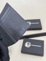 Prada Bags 65 Prada Pattern Unisex Placed or Bag, Be Handheld, Made of Imported Calfskin with Cross Pattern, Pocket Holder, Can Hold Change, 6 Card Slots, Simple and Elegant Fashion Trend Model 2MC101, color as shown in the picture Size 11×7cm, - Image 7