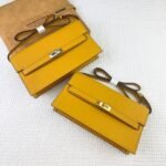 Hermes Bags Hermès Latest Model Exclusive Box Cloth Bag P180 HERMES kelly shoulder crossbody bag Material: Togo Top Layer Cowhide Size: 24*13.5*6cm Model: 362-2 Lychee Pattern Description: Exquisite workmanship, with original factory OEM code inside.Smooth and straight edges, custom-fit hardware Color: Black, Navy Blue, Orange, Gray, Khaki, Brown