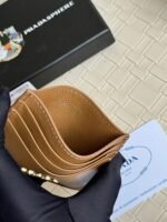 Prada Bags Prada Hot-Selling Holder Unisex Small Card Holder, Black, Model 1MC025, Loose Characters, Triangle Wheat Series, Nine Colors Made of cross-grain cowhide, 6 card slots➕A middle compartment that can hold multiple cards and cash, size 11.2×8.5cm, actual product photo, see is what you get - Image 6