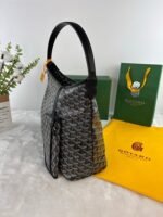 Goyard Bags 180 Goya Bohème Hobo bag epitome of lightness, flexibility, and security, thanks zipper closure.Due to its wide handle, it is very comfortable as shoulder bag.It also features the iconic detachable pouch that can be closed with a snap button. Style number: 98666 Color: Black Dimensions: 43cm 14cm x 27cm - Image 2