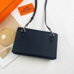 Hermes Bags Hermes new nap bags165 Made of Togo calfskin Lacquered Palladium Plated Saddle Stud Snap Adjustable strap be worn on the shoulder or crossbody - Can store a phone Dimensions: Length 18.5 Width 11.5 × Thickness 4.5cm Model: 363 Lychee Pattern - Image 6