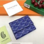 Goyard Bags The G513 Marigny Coin Purse is perfect storing small change. It features snap closure, compartment coins, a slot for cards and banknotes.Size: 8.5*2*10cm. Color: Royal Blue