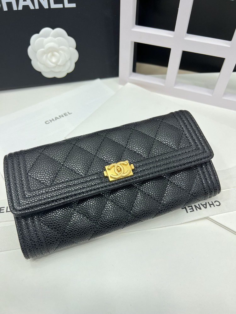 8d440b7fe0ca4f6388851f9d0e6ef7a7.jpg Miumiu Bags - Image 1