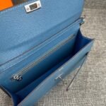 Hermes Bags Latest model p180 Hermès HERMES kelly shoulder crossbody bag Material: print cowhide Size: 24*13.5*6cm Model: 362 Palm Print Silver Buckle Description: Exquisite workmanship, with original factory OEM code inside.Smooth and straight edges, custom-fit hardware Color: Black, Navy Blue, Orange, Gray, Khaki, Brown - Image 8