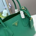 Prada Bags 400 Upgraded Version Top P Home Most Classic Model 1BG2775 Imported Coarse Cross Grain Sheepskin lining Italian imported genuine leather ➕ Hardware Era Factory Original Leather and Top-Grade Handcraft, OEM Code 165, 1BG 25807.5cm Inch 33X25X14.5CM ❤ Little Pepper Shopping Bag Craftsmanship Comparable to High-End Stores! - Image 4