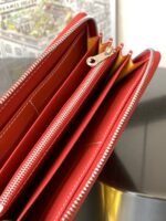 Goyard Bags 80MATIGNON Large Wallet Designed Long Style, Full Zipper Closure Ensures Security.It contains 12 card slots, a central zipper pocket, two large storage compartments for cards, banknotes, coins, and other daily documents. 20 2.3 x 11 cm 7704-big red - Image 4