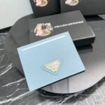 Prada Bags P50 PRADA Popular Genuine Leather Card Holder [Heart] Latest Style from Counter, Synchronized the Official Website, Authentic with Internal Code 224, Cross Pattern Cowhide Texture, Imported Threaded Lining, and Even Stitching, Smooth Oil Edge, Exquisite Workmanship, Size: Length 10cm Height 8cm, Color: Epoxy Gold, Black, Bright Plum Red, Pink, Blue Sky Blue, Apricot, Purple, Number: ML206 - Image 8