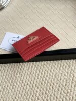 Prada Bags 55prada Hot-Selling Holder Unisex Small Card Holder, Black, Model 1MC025 Triangle Wheat Series Nine Colors Made of cross-grain cowhide, 6 card slots ➕ A middle compartment that can hold multiple cards and small change, size 11.2×8.5cm, actual product photo, see is what you get - Image 4