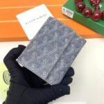 Goyard Bags The G513 Marigny Coin Purse is perfect storing small change. It features snap closure, compartment coins, a slot for cards and banknotes.Size: 8.5*2*10cm. Color: Gray - Image 3