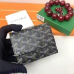 Goyard Bags The G513 Marigny Coin Purse is perfect storing small change. It features snap closure, compartment coins, a slot for cards and banknotes.Size: 8.5*2*10cm. Color: Black - Image 2